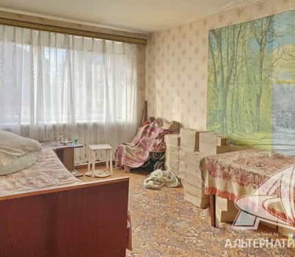 Беларусь, Брестская область, Кобринский район, агрогородок Дивин, Спортивная улица, 32, фото 3