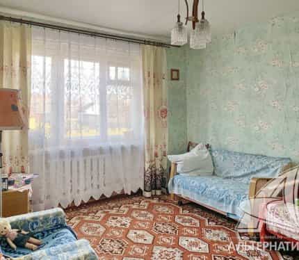 Беларусь, Брестская область, Кобринский район, агрогородок Дивин, Спортивная улица, 32, фото 5