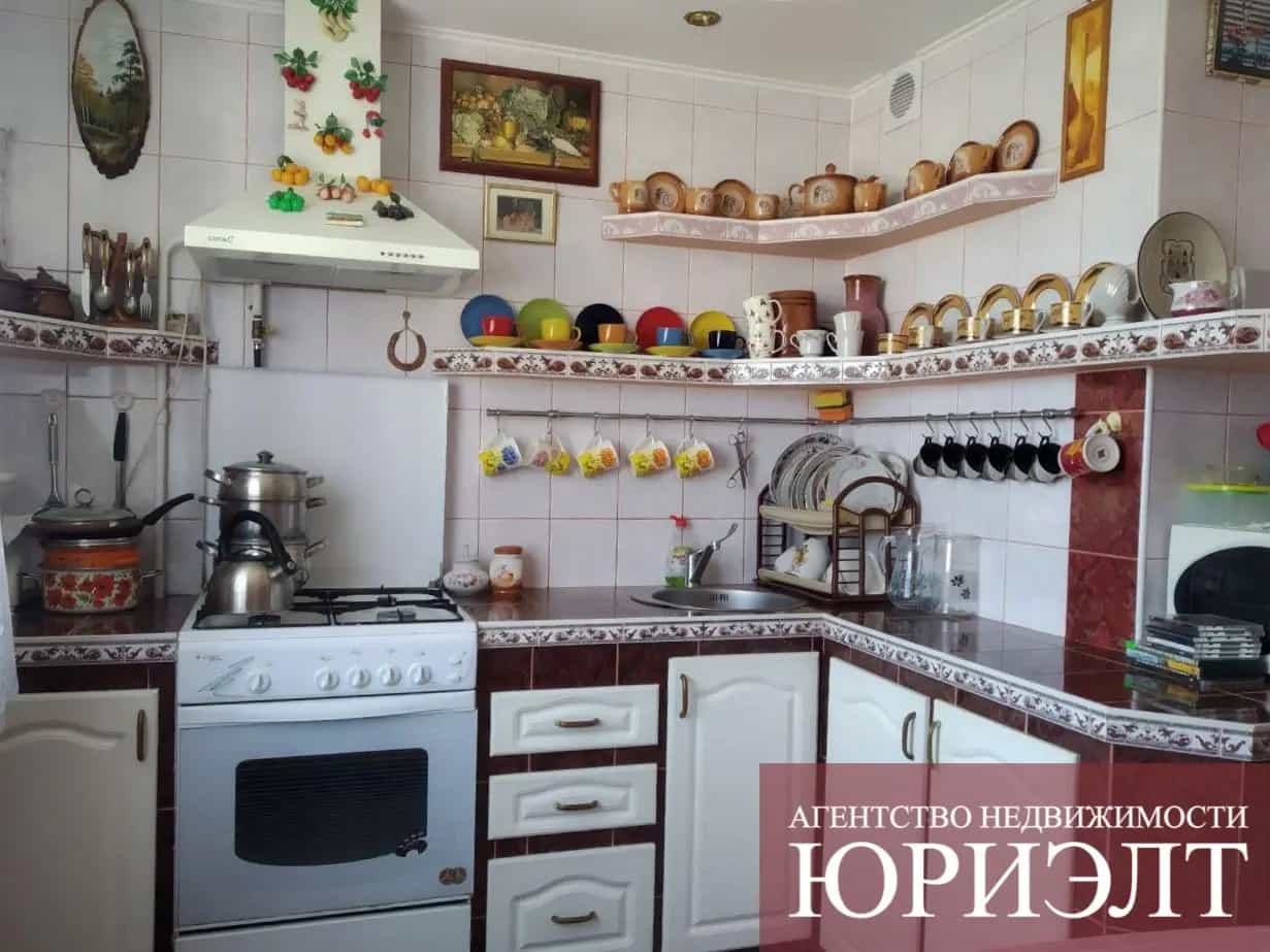 Беларусь, Брестская область, Каменецкий район, агрогородок Беловежский, Маладзёжная вуліца, 7, фото 9