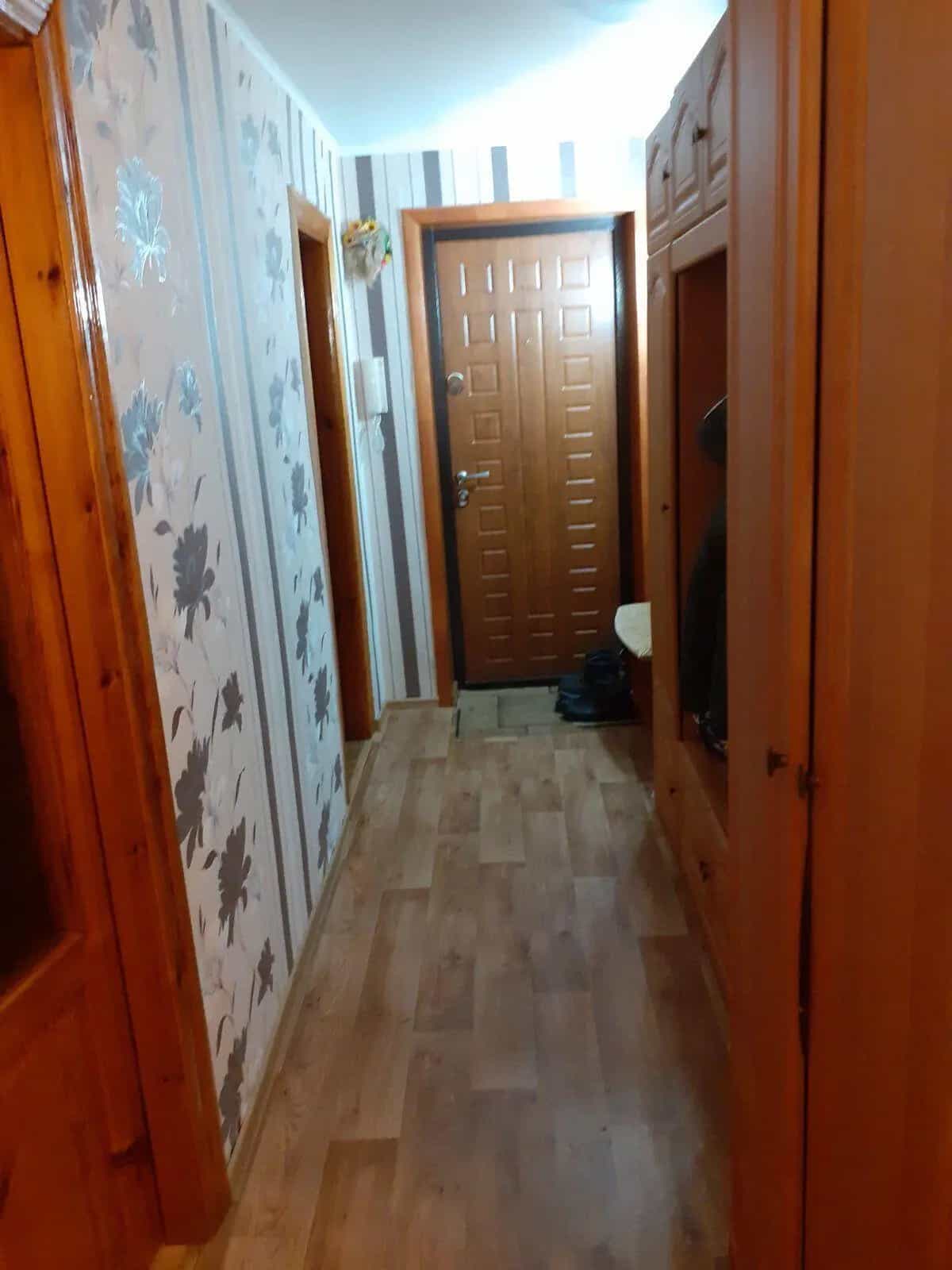 Беларусь, Гомельская область, городской посёлок Октябрьский, улица Якуба Коласа, 2к2, фото 5