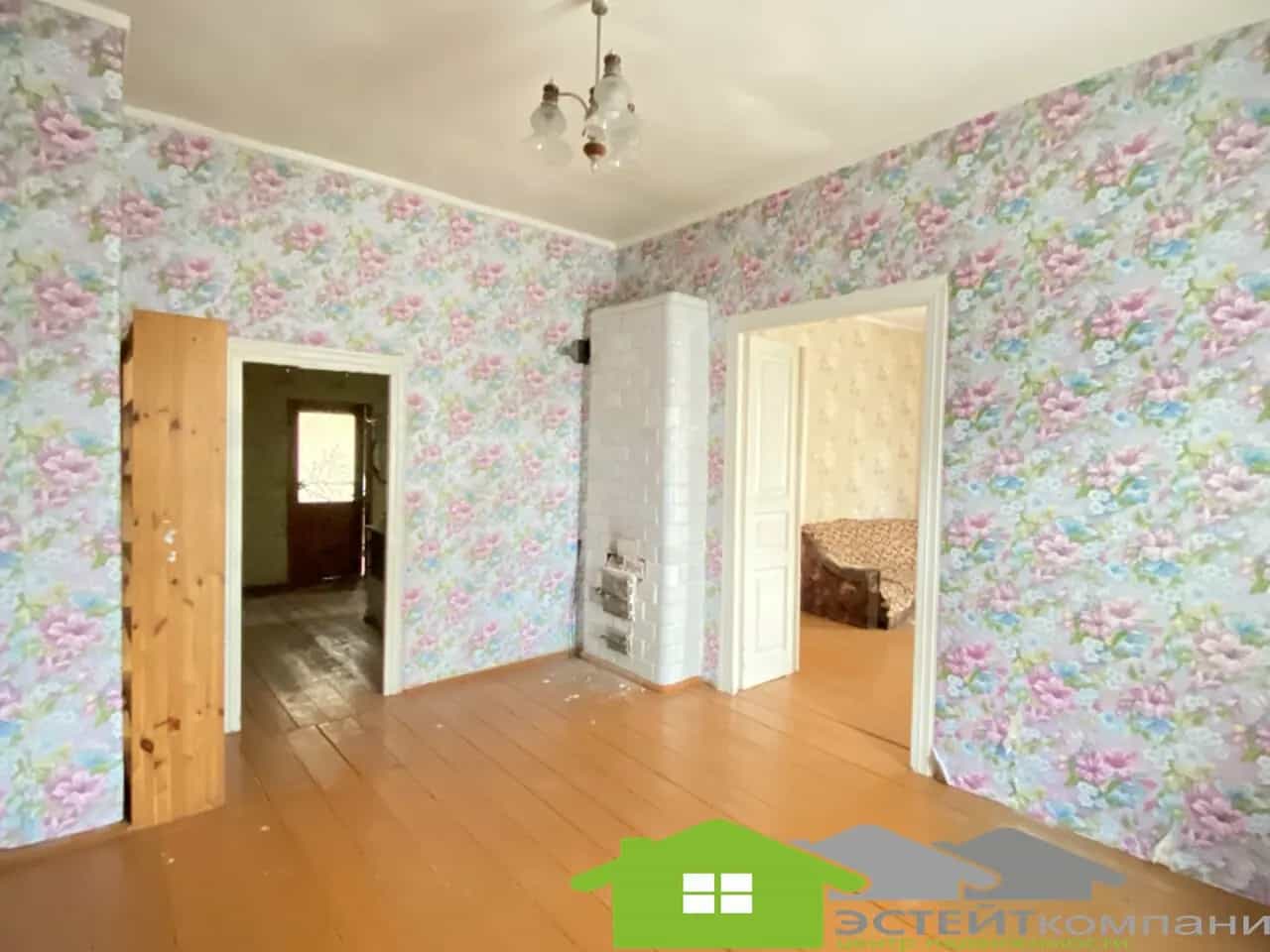 Беларусь, Гродненская область, Слоним, улица Карла Маркса, 42, фото 6