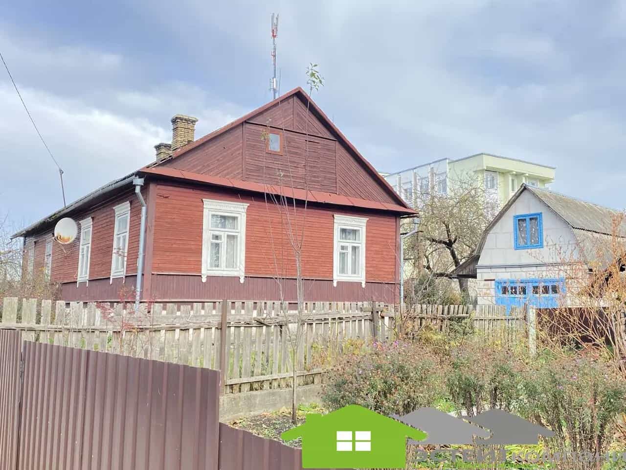 Беларусь, Гродненская область, Слоним, улица Карла Маркса, 42, фото 13