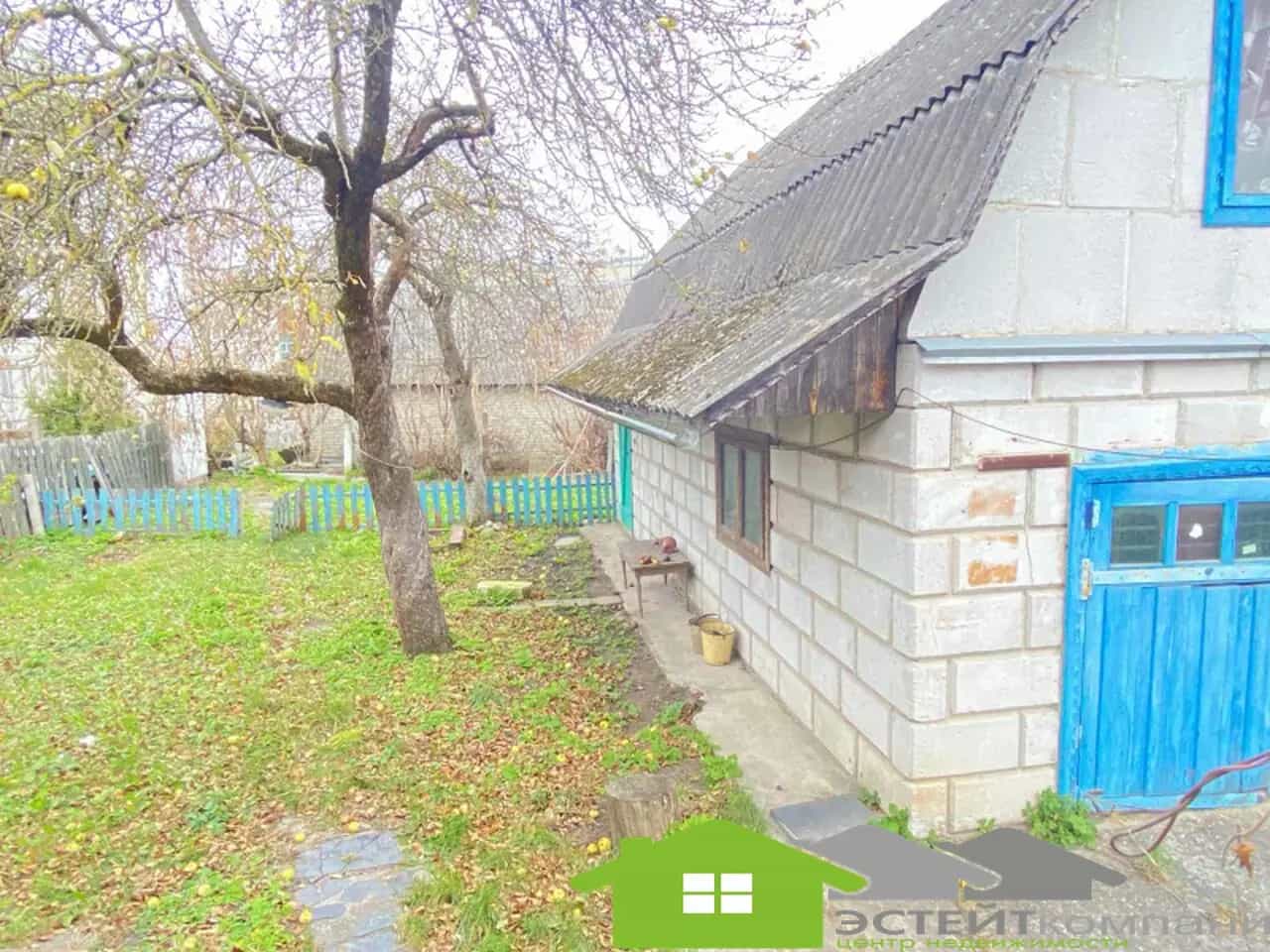 Беларусь, Гродненская область, Слоним, улица Карла Маркса, 42, фото 14