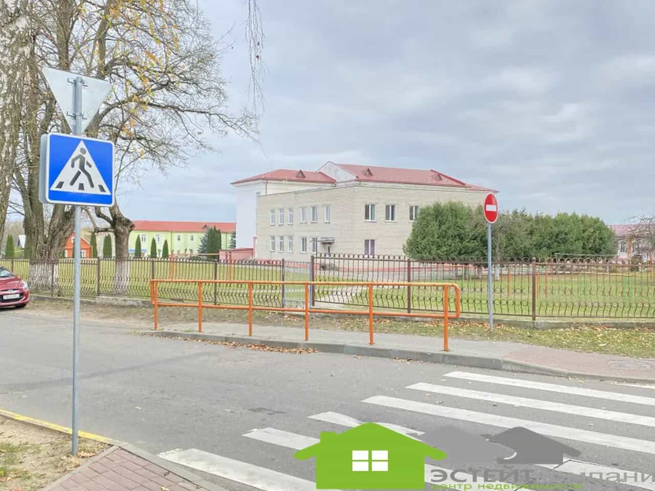 Беларусь, Гродненская область, Слоним, улица Карла Маркса, 42, фото 15