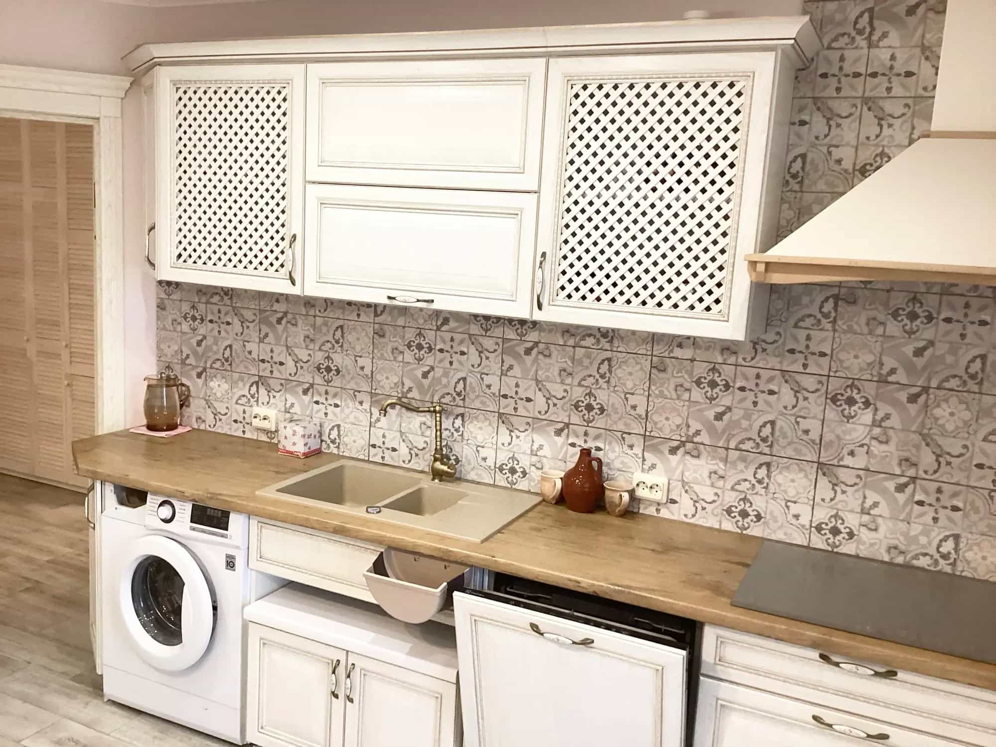 Беларусь, Гродненская область, Лида, улица Адама Мицкевича, 40, фото 8