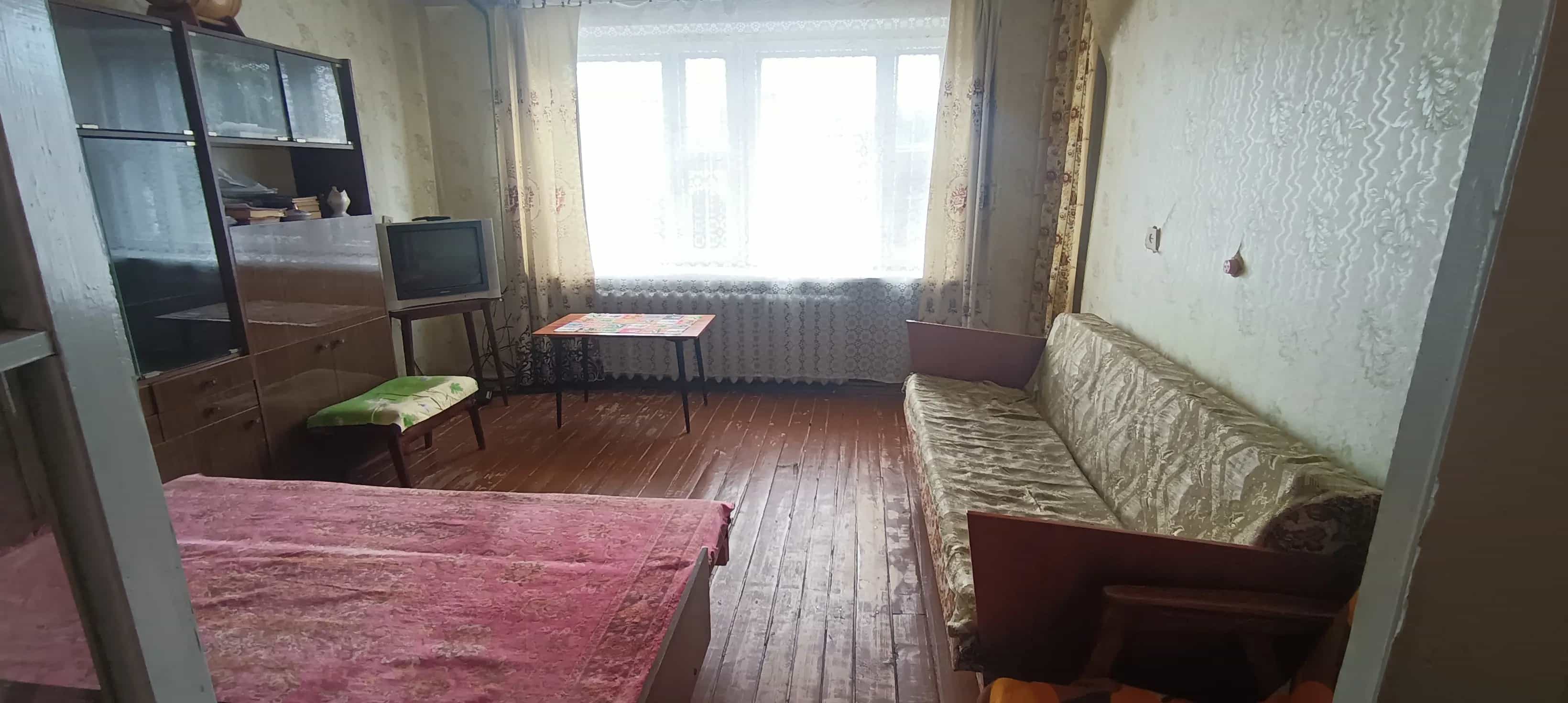 Беларусь, Витебская область, городской посёлок Россоны, улица Хомченовского, 1А