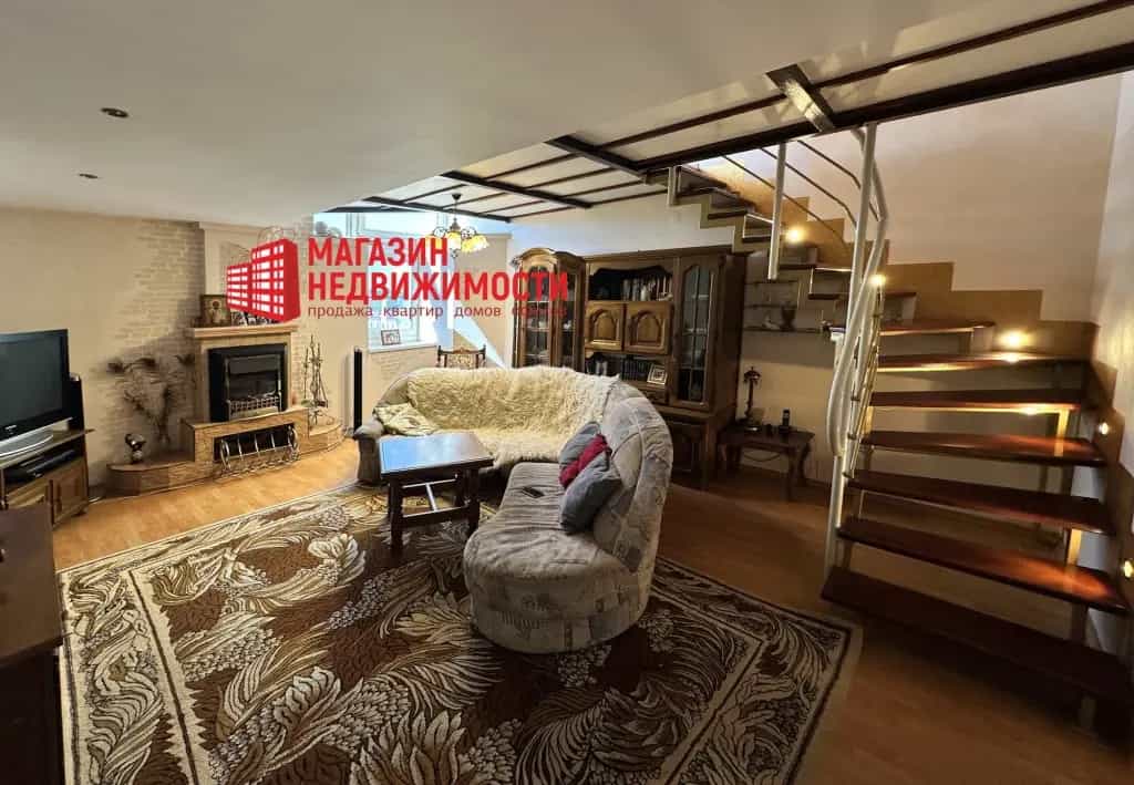 Беларусь, Гродно, улица 1 Мая, 30