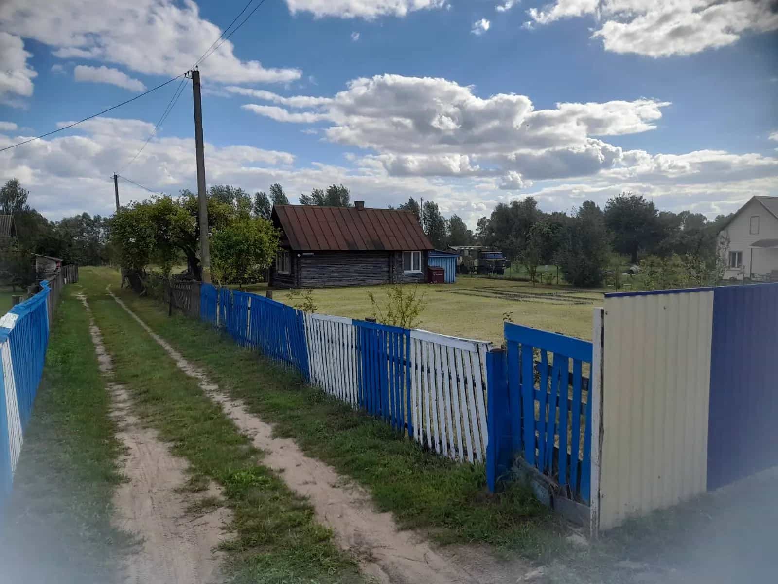 Беларусь, Гомельская область, Петриковский сельсовет, деревня Макаричи, Первомайская улица, 73