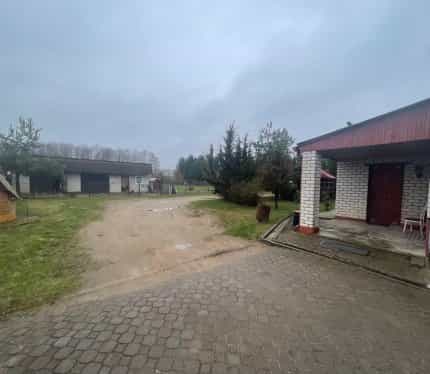 Беларусь, Гродненская область, Ошмянский район, Кольчунский сельсовет, деревня Повишни, Юбилейная улица, 2, фото 5