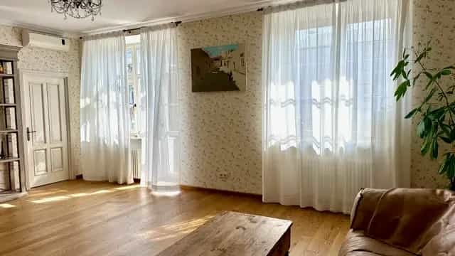 Беларусь, Минск, улица Карла Маркса, 21