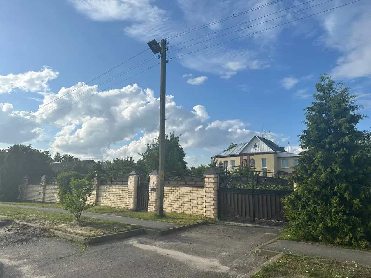 Беларусь, Гомельская область, городской посёлок Лельчицы, Юбилейная улица, 13, фото 2