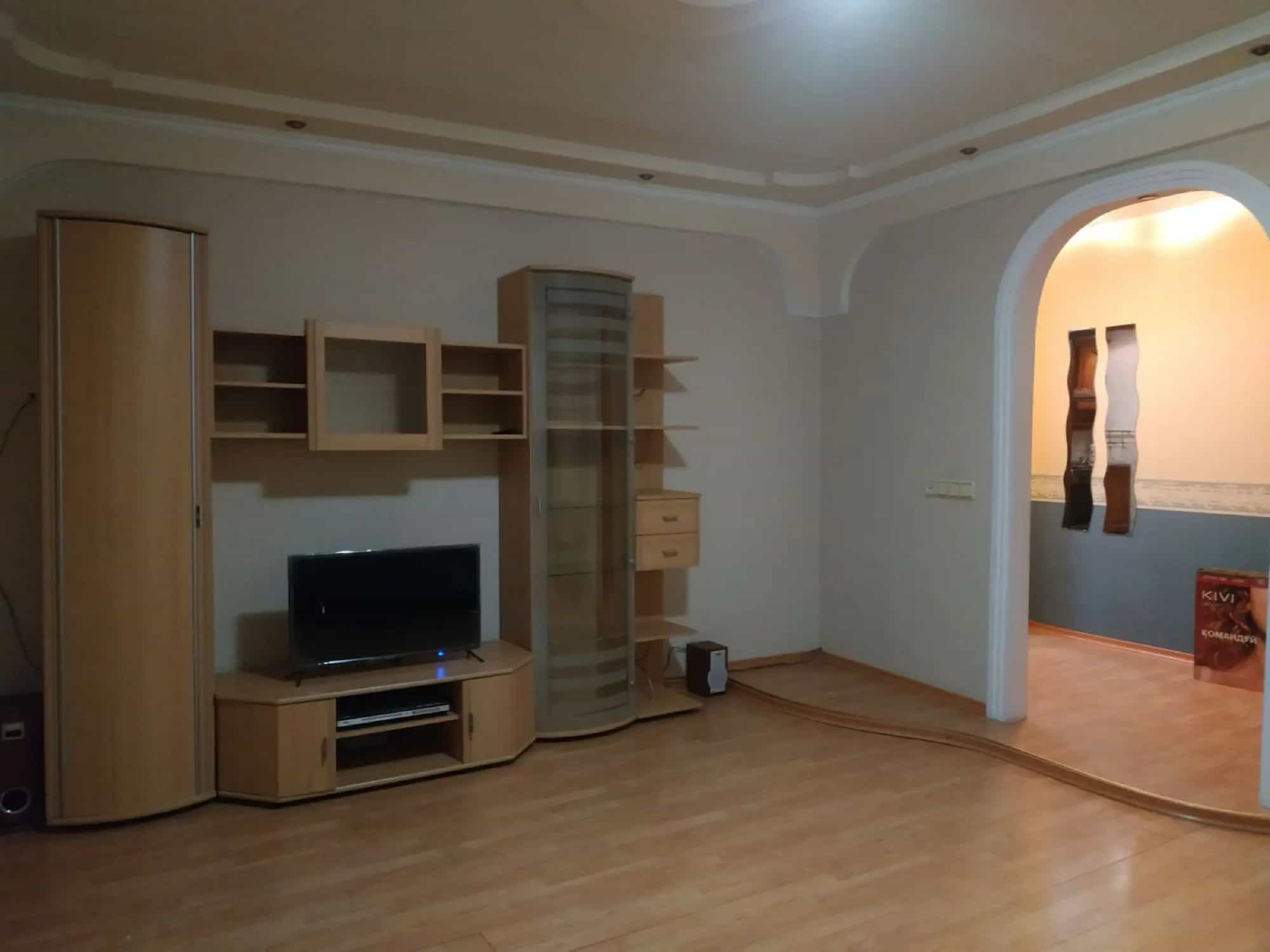 Беларусь, Минская область, Молодечно, улица Мира, 56, фото 7