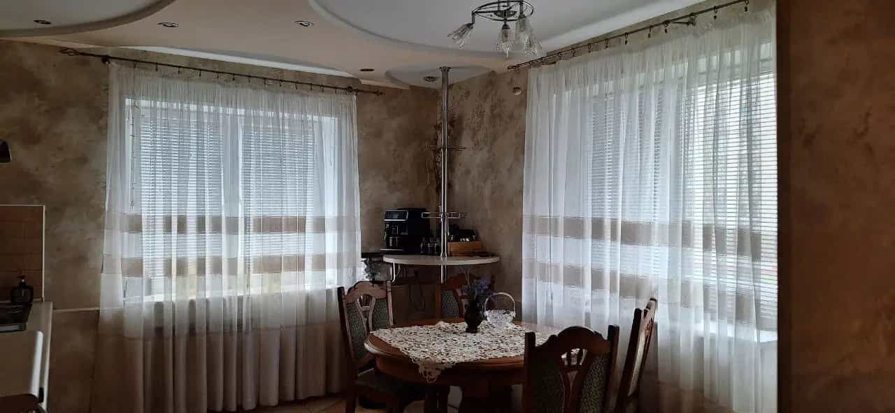 Беларусь, Гродненская область, Лида, улица Максима Горького, 111, фото 7