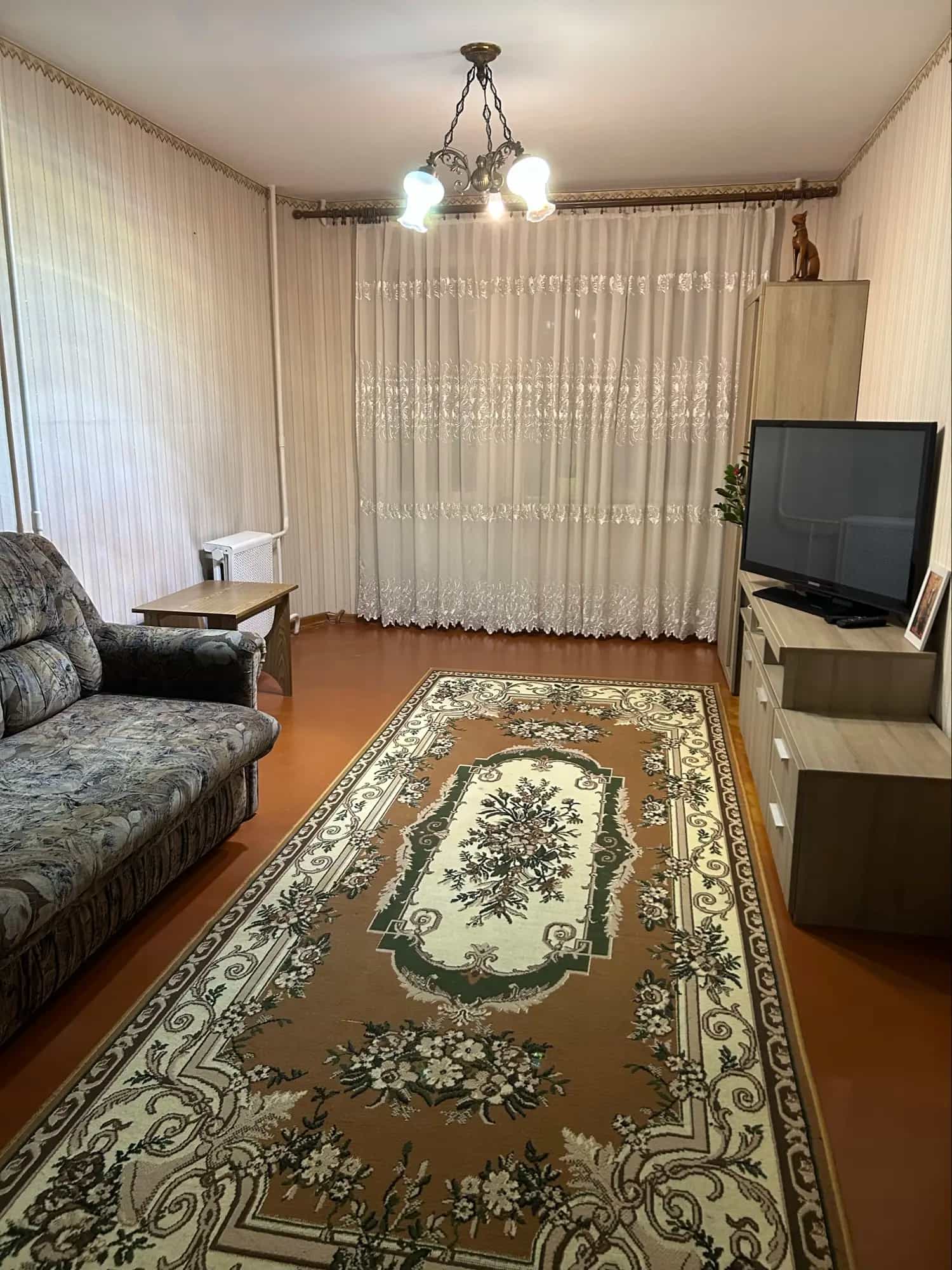Беларусь, Витебская область, Новополоцк, Молодёжная улица, 135, фото 2