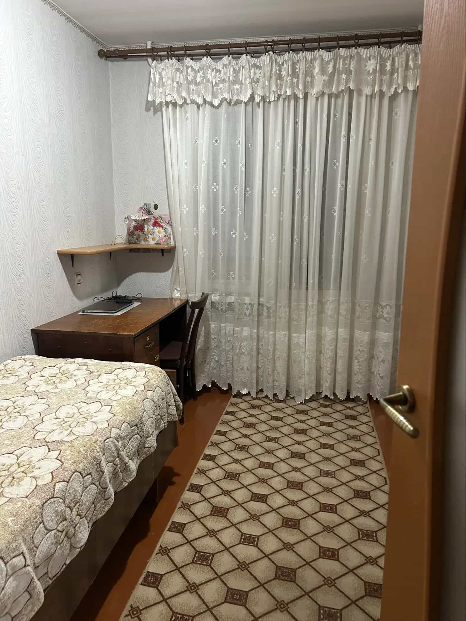 Беларусь, Витебская область, Новополоцк, Молодёжная улица, 135, фото 6