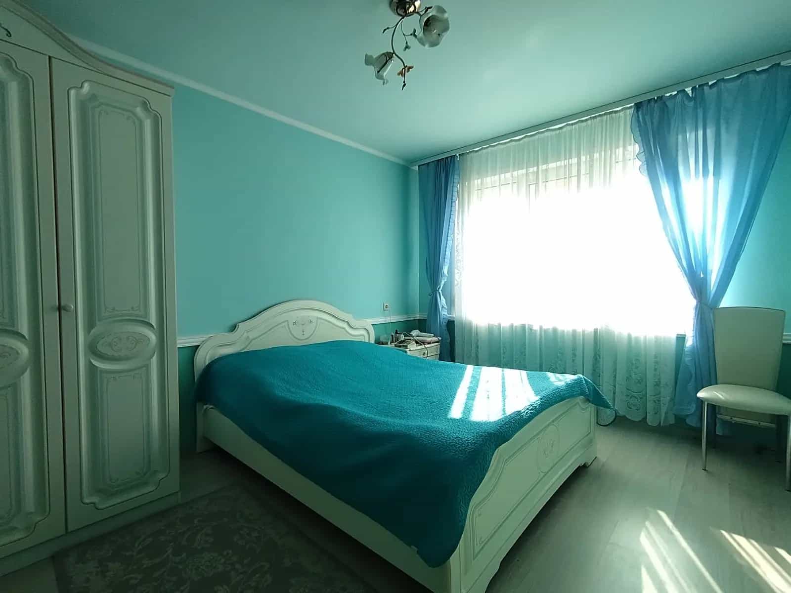 Беларусь, Гомельская область, Жлобин, 1-й микрорайон, 8А, фото 3