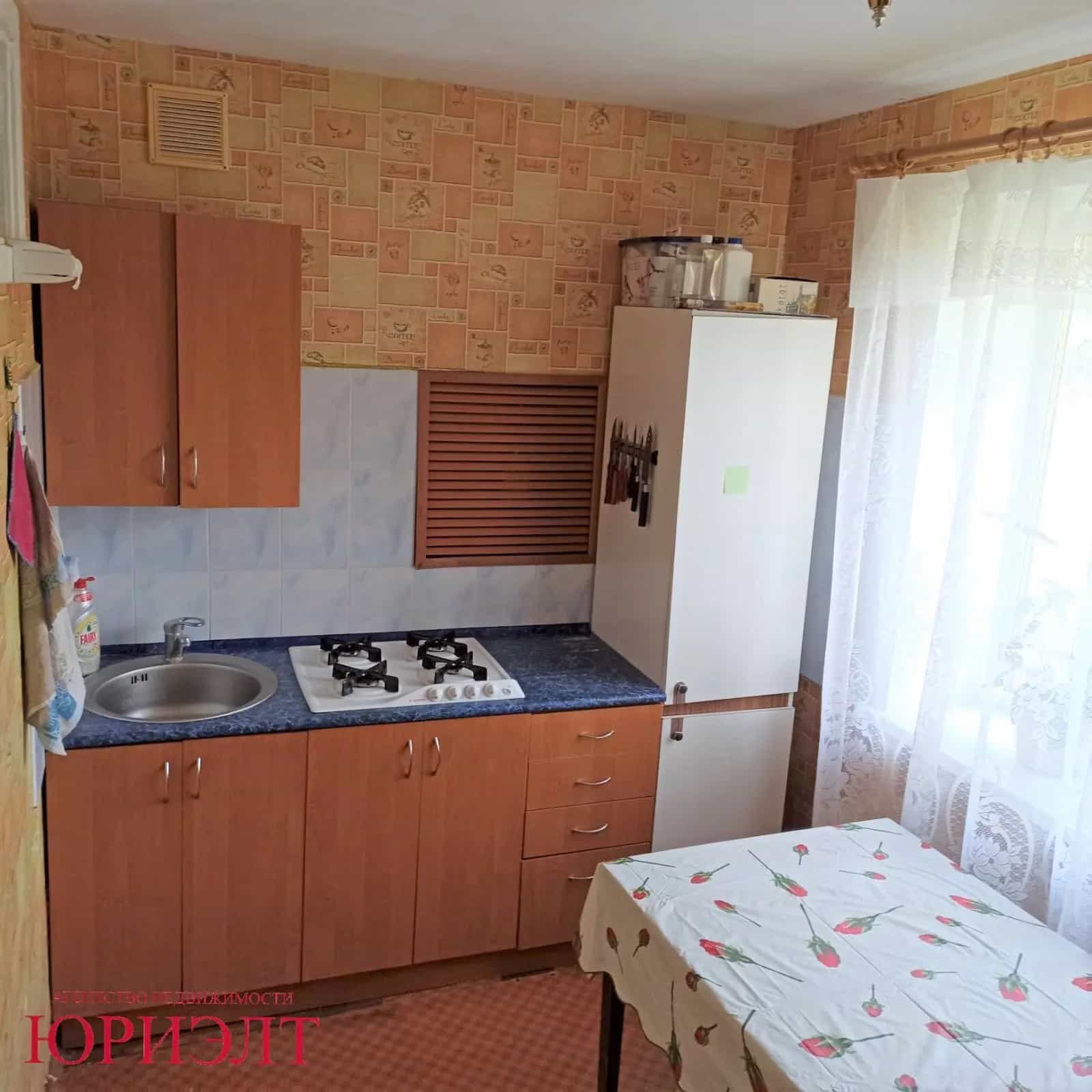 Беларусь, Гомельская область, Буда-Кошелёвский район, агрогородок Коммунар, Советская улица, 8, фото 3