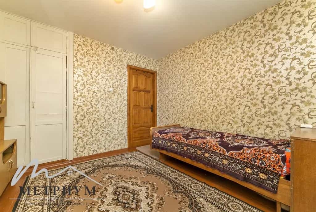 Беларусь, Минская область, Молодечно, Молодёжная улица, 7, фото 4