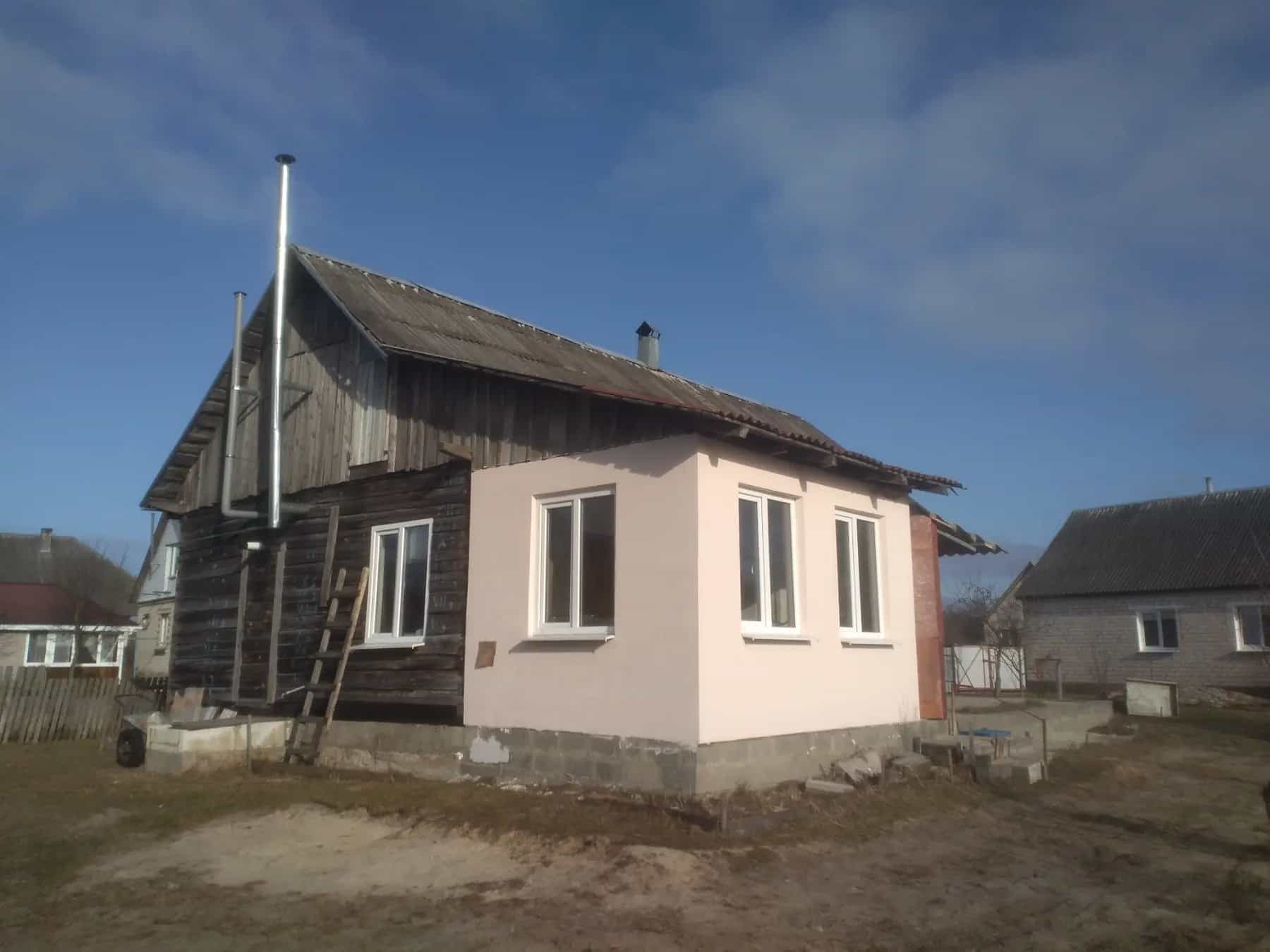 Беларусь, Брестская область, Ивацевичский район, городской посёлок Телеханы, улица Янки Купалы, 25