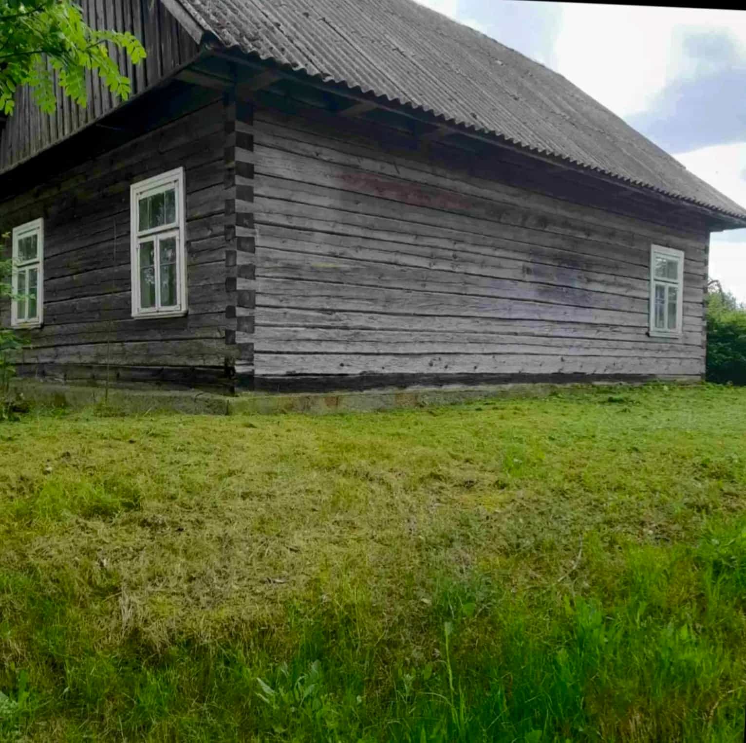 Беларусь, Гродненская область, Мостовский район, Куриловичский сельсовет, деревня Голубы, Подозёрная улица, 3