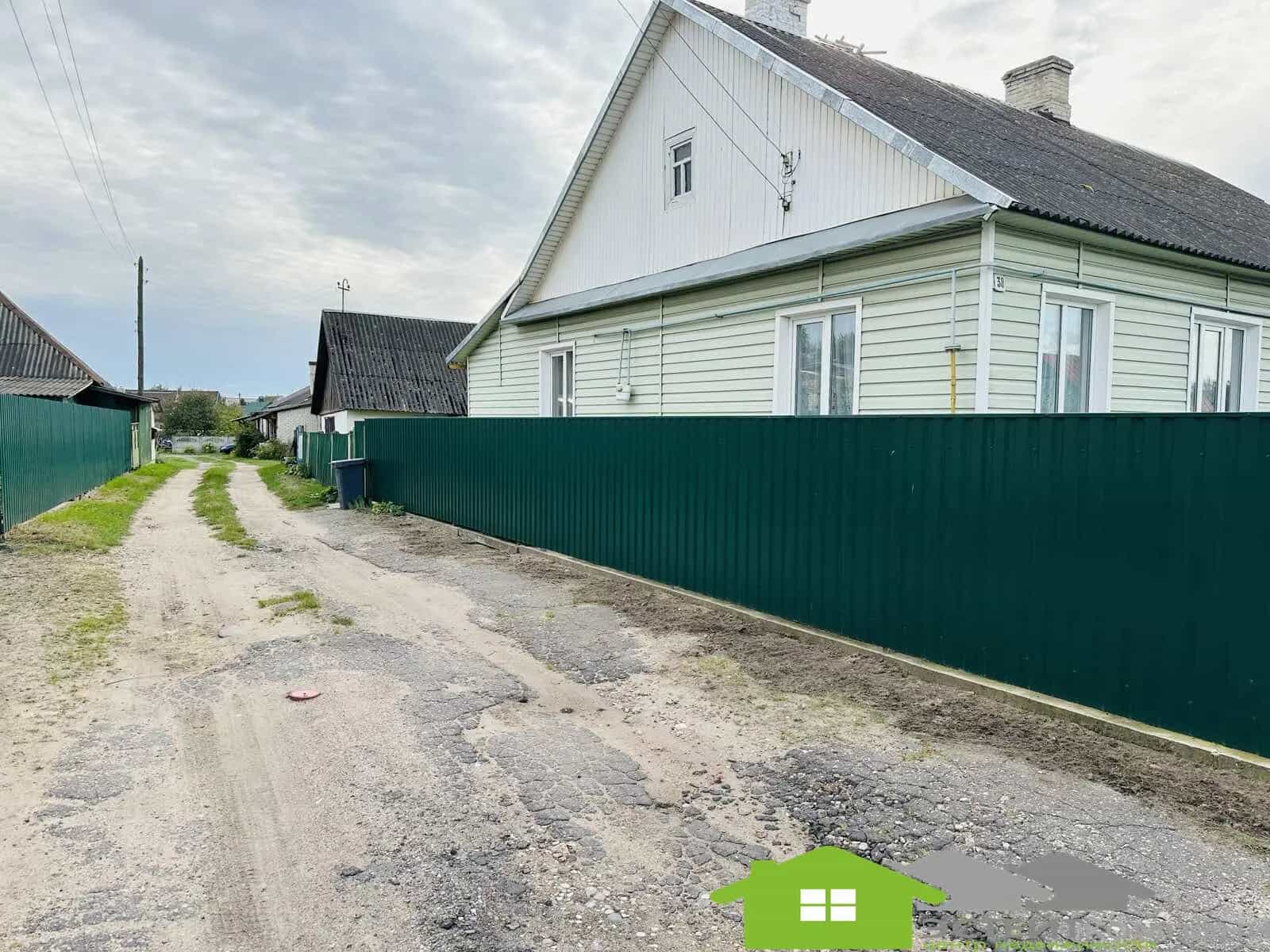 Беларусь, Гродненская область, Слоним, Советская улица, 38, фото 2