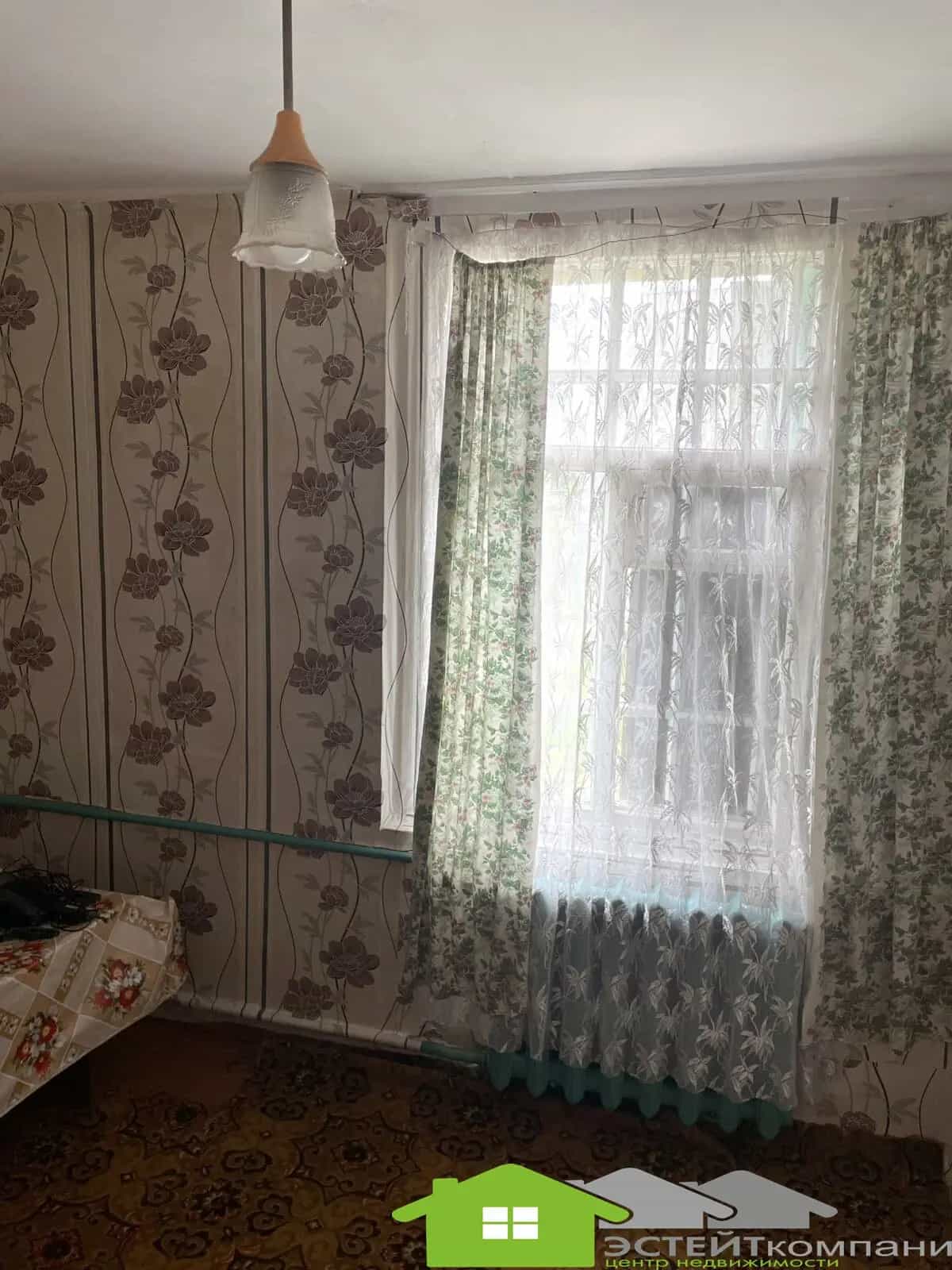 Беларусь, Гродненская область, Слоним, Советская улица, 38, фото 12