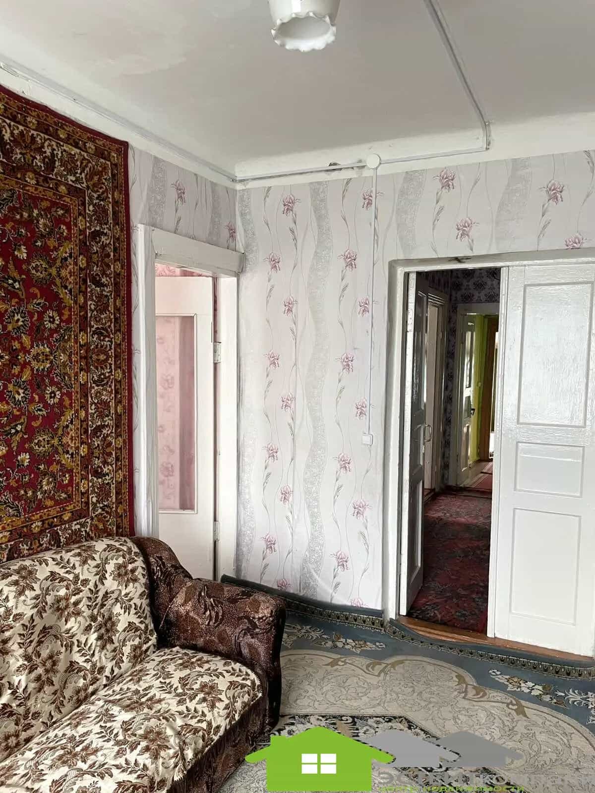 Беларусь, Гродненская область, Слоним, Советская улица, 38, фото 13