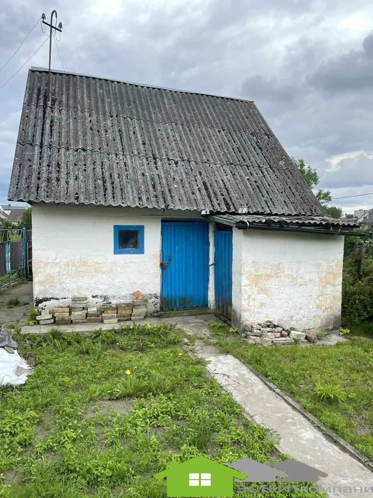 Беларусь, Гродненская область, Слоним, Советская улица, 38, фото 16