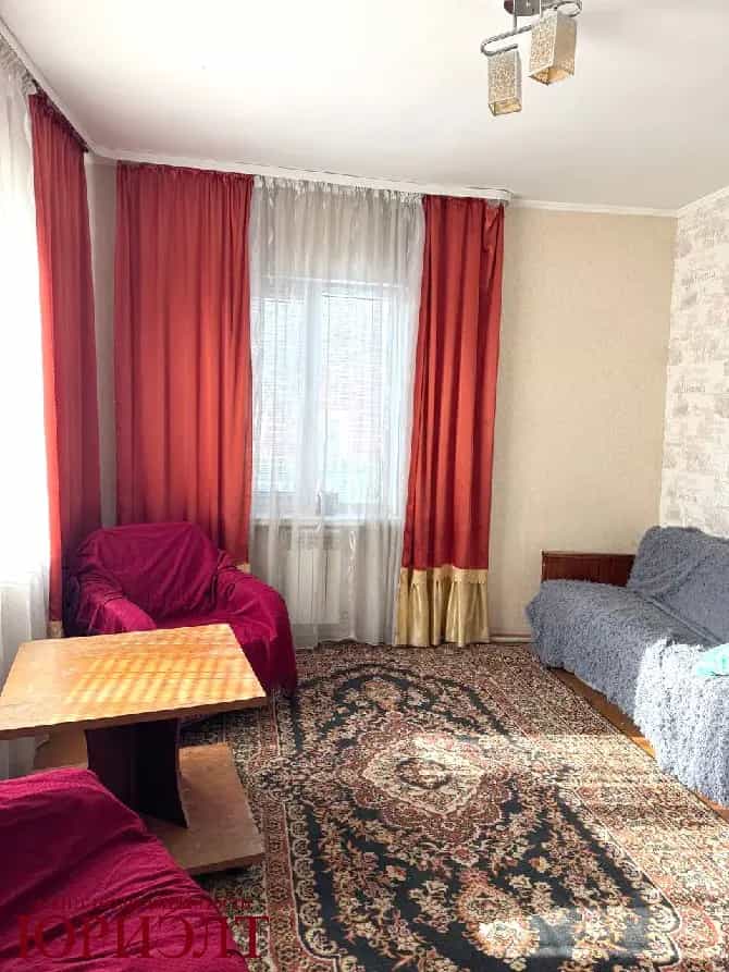 Беларусь, Гродненская область, Лида, улица Калинина, 62, фото 9