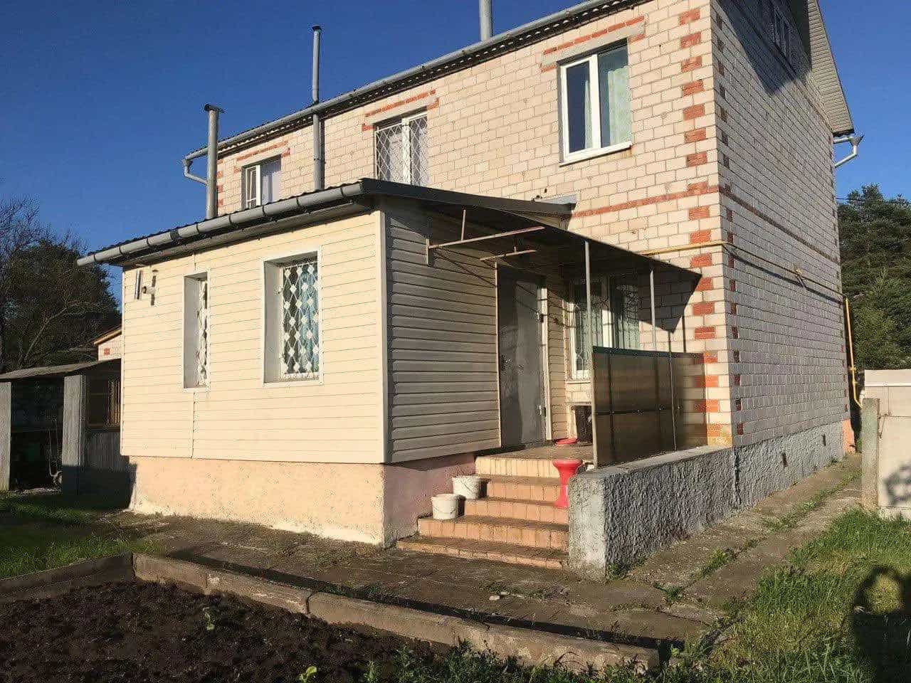 Беларусь, Гомельский район, Бобовичский сельсовет, деревня Уза, Комсомольская улица, 53
