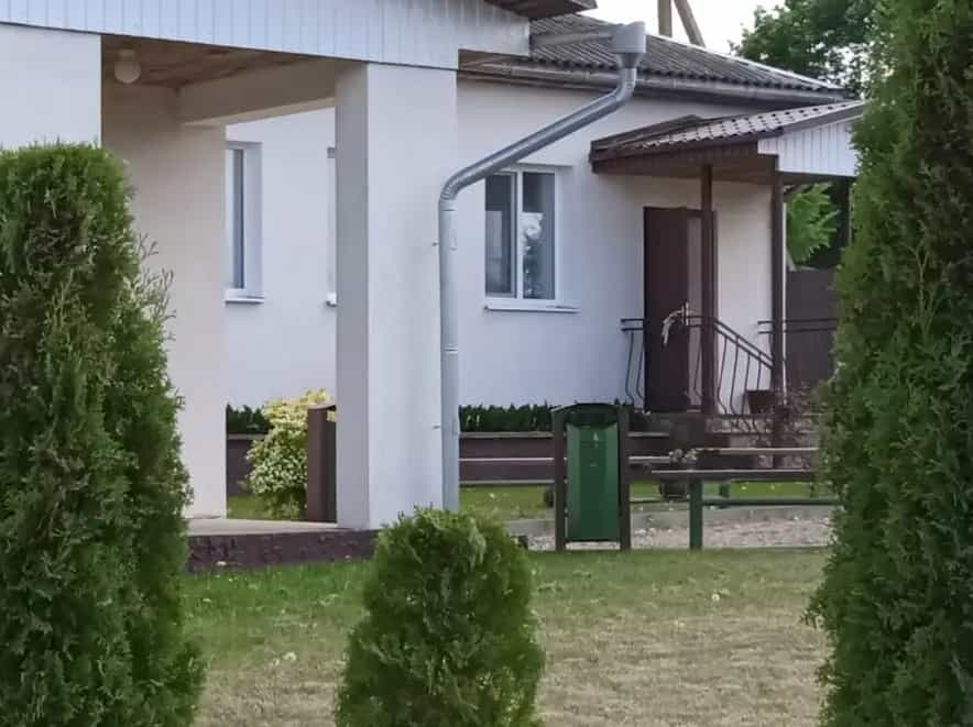 Беларусь, Витебская область, Глубокский район, Коробовский сельсовет, деревня Ловцы, Центральная улица, 3, фото 4
