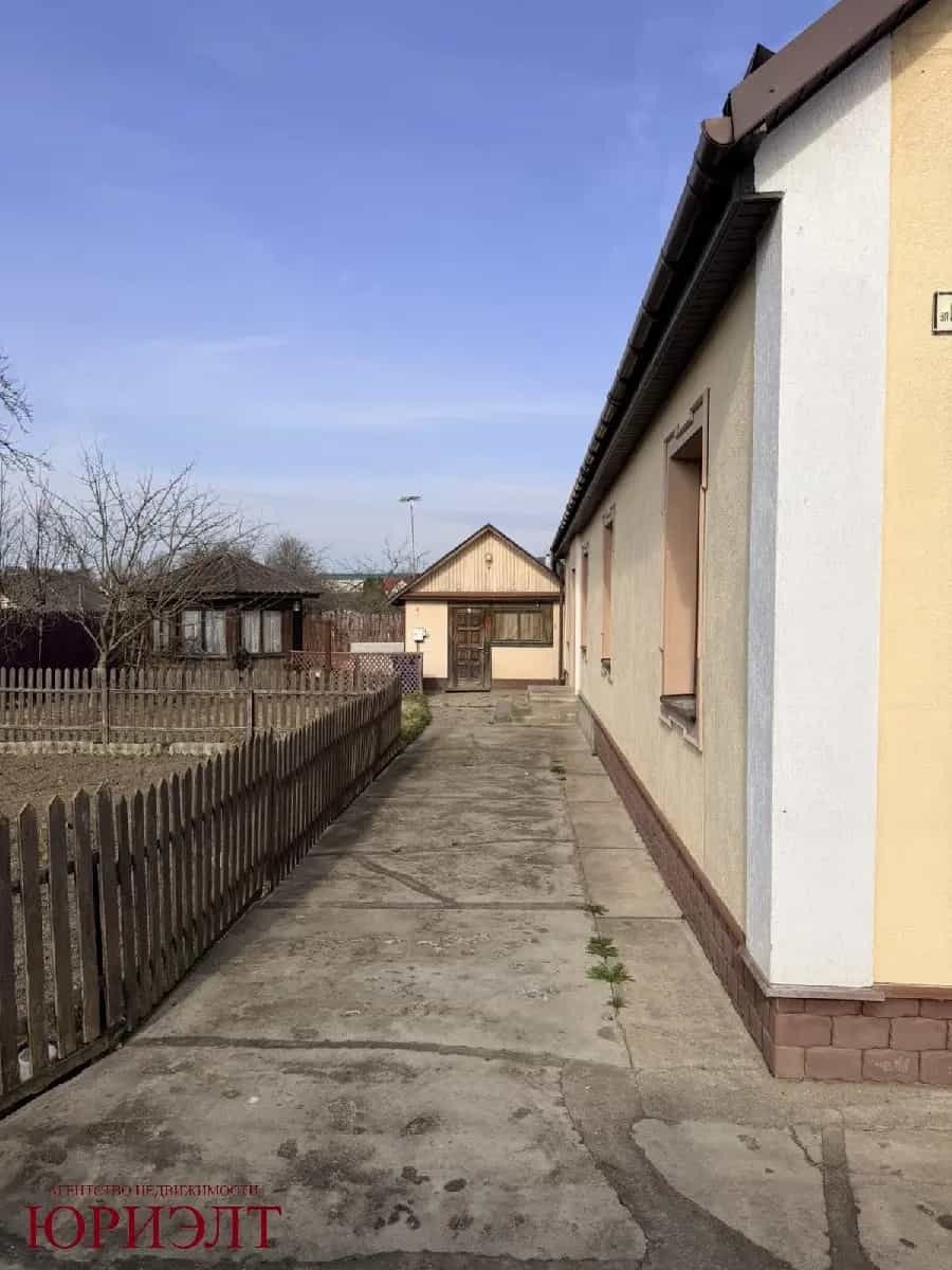 Беларусь, Гродненская область, Лида, Красногвардейская улица, 20, фото 5