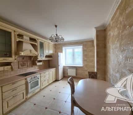 Беларусь, Брест, улица Маяковского, 32