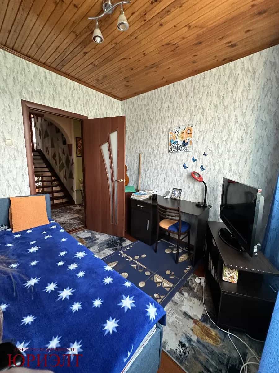 Беларусь, Гродненская область, Дятлово, улица Битько, 15, фото 16