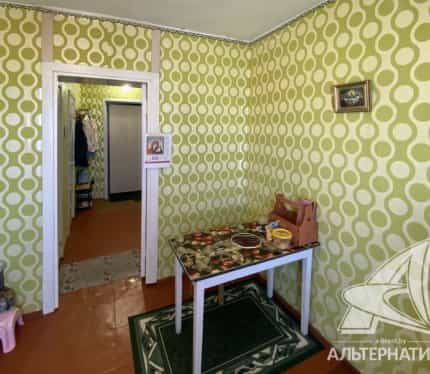Беларусь, Брестская область, Жабинка, улица Кирова, 69, фото 6