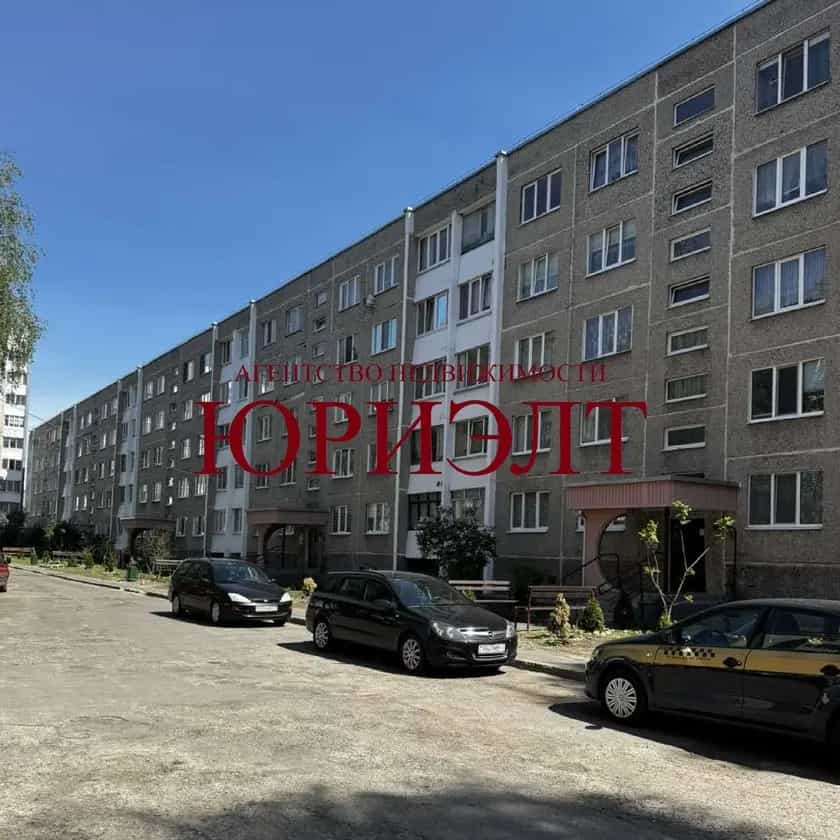 Беларусь, Брестская область, Пинск, Парковая улица, 152