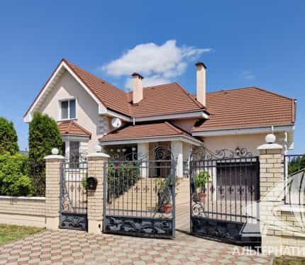 Беларусь, Брест, Урожайная улица, 48