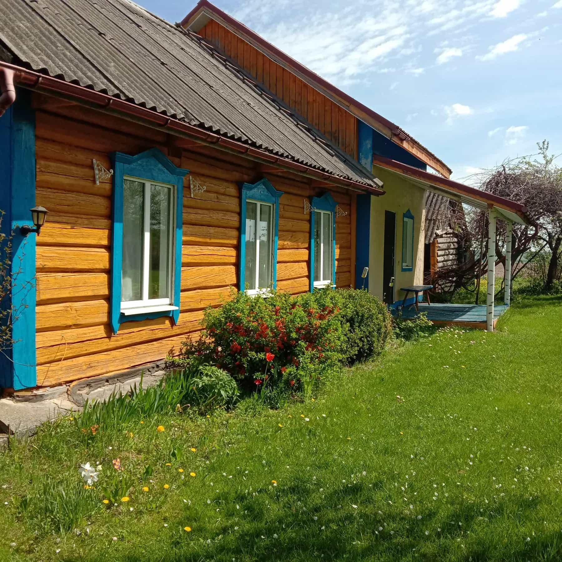 Беларусь, Минская область, Червенский район, Колодежский сельсовет, деревня Репище, Центральная улица, 2