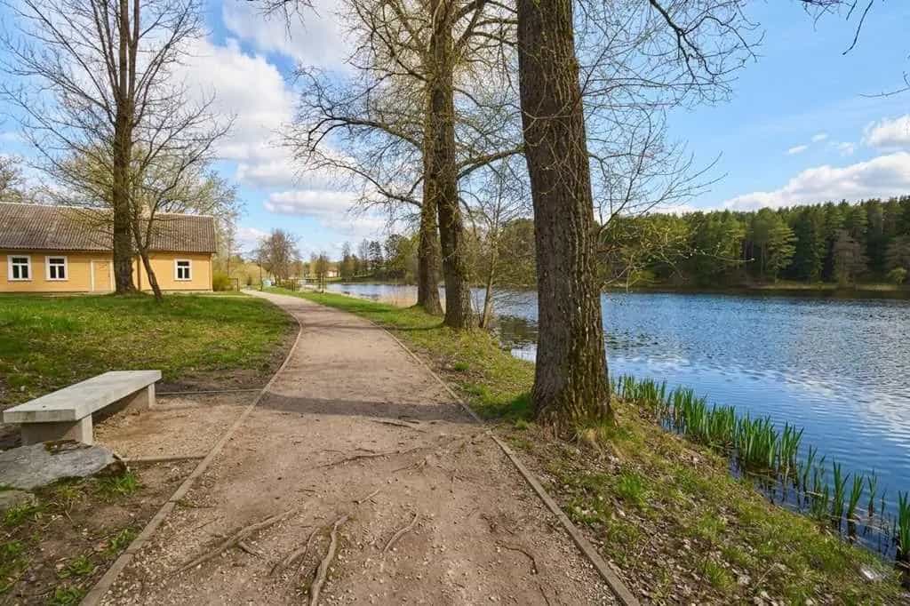 Беларусь, Минский район, Острошицко-Городокский сельсовет, агрогородок Острошицкий Городок, Озёрная улица, 1