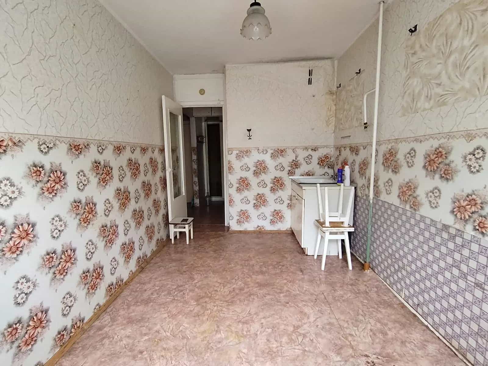 Беларусь, Гомельская область, Жлобин, 16-й микрорайон, 10, фото 2
