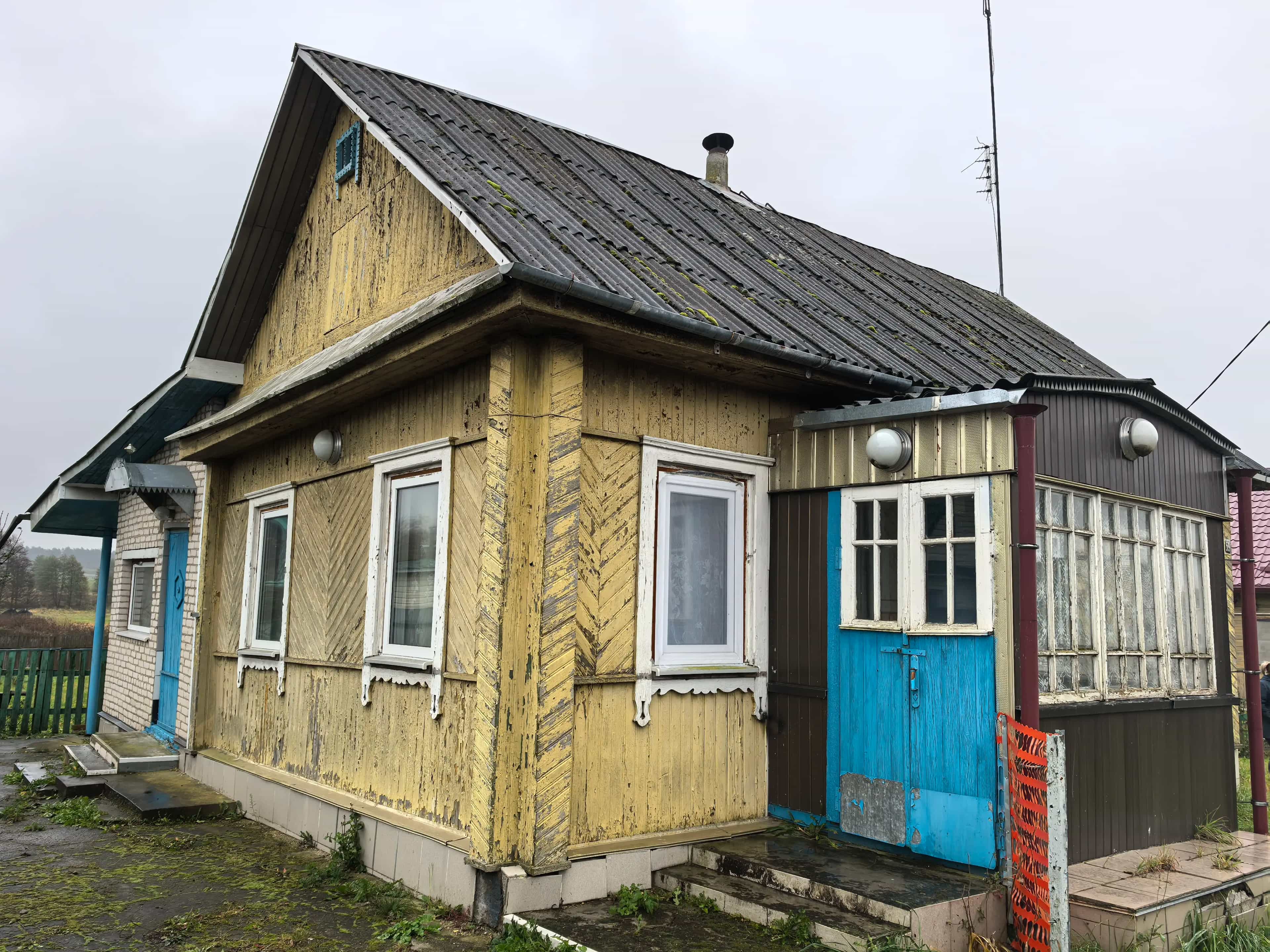 Беларусь, Гродненская область, Кореличский район, городской посёлок Мир, Первомайская улица, 59