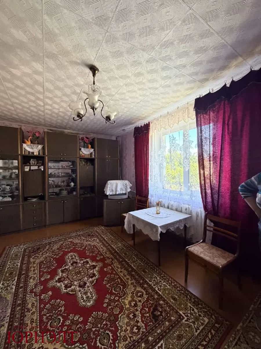 Беларусь, Гродненская область, Дятловский район, городской посёлок Новоельня, Октябрьская улица, 14, фото 12