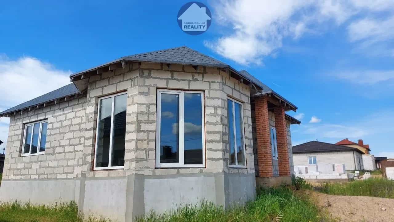 Беларусь, Брестская область, Барановичи, улица Антонины Керко, 11, фото 4