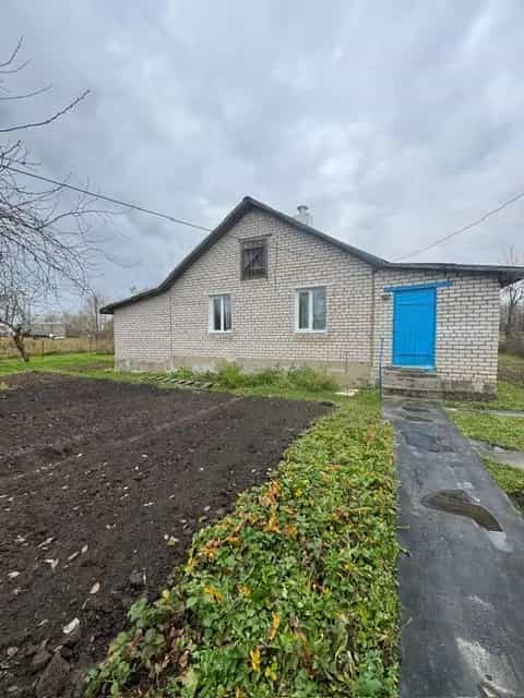 Беларусь, Минская область, Логойский район, Острошицкий сельсовет, деревня Кондратовичи, Центральная улица, 8к1, фото 4