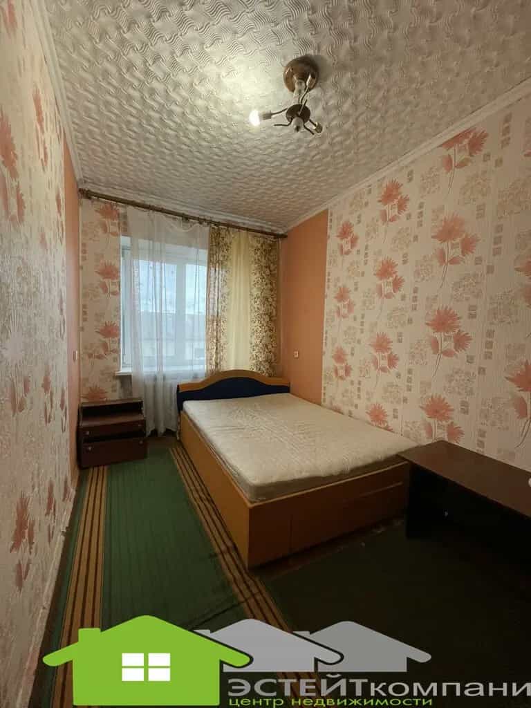 Беларусь, Гродненская область, Новогрудок, Советская улица, 17, фото 2