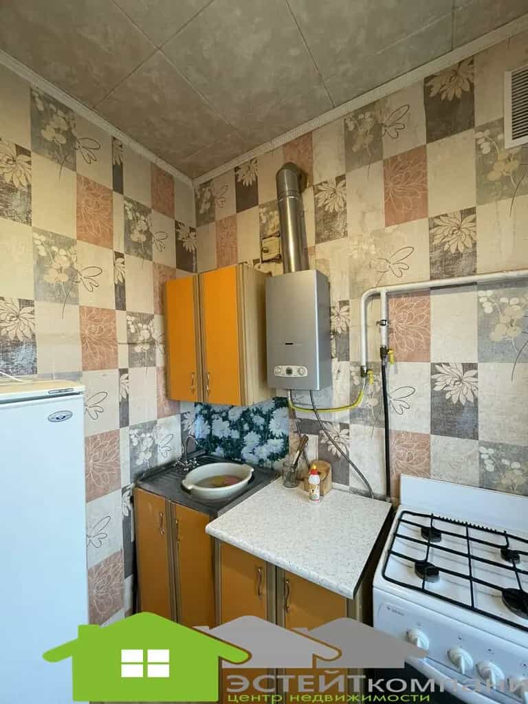 Беларусь, Гродненская область, Новогрудок, Советская улица, 17, фото 3