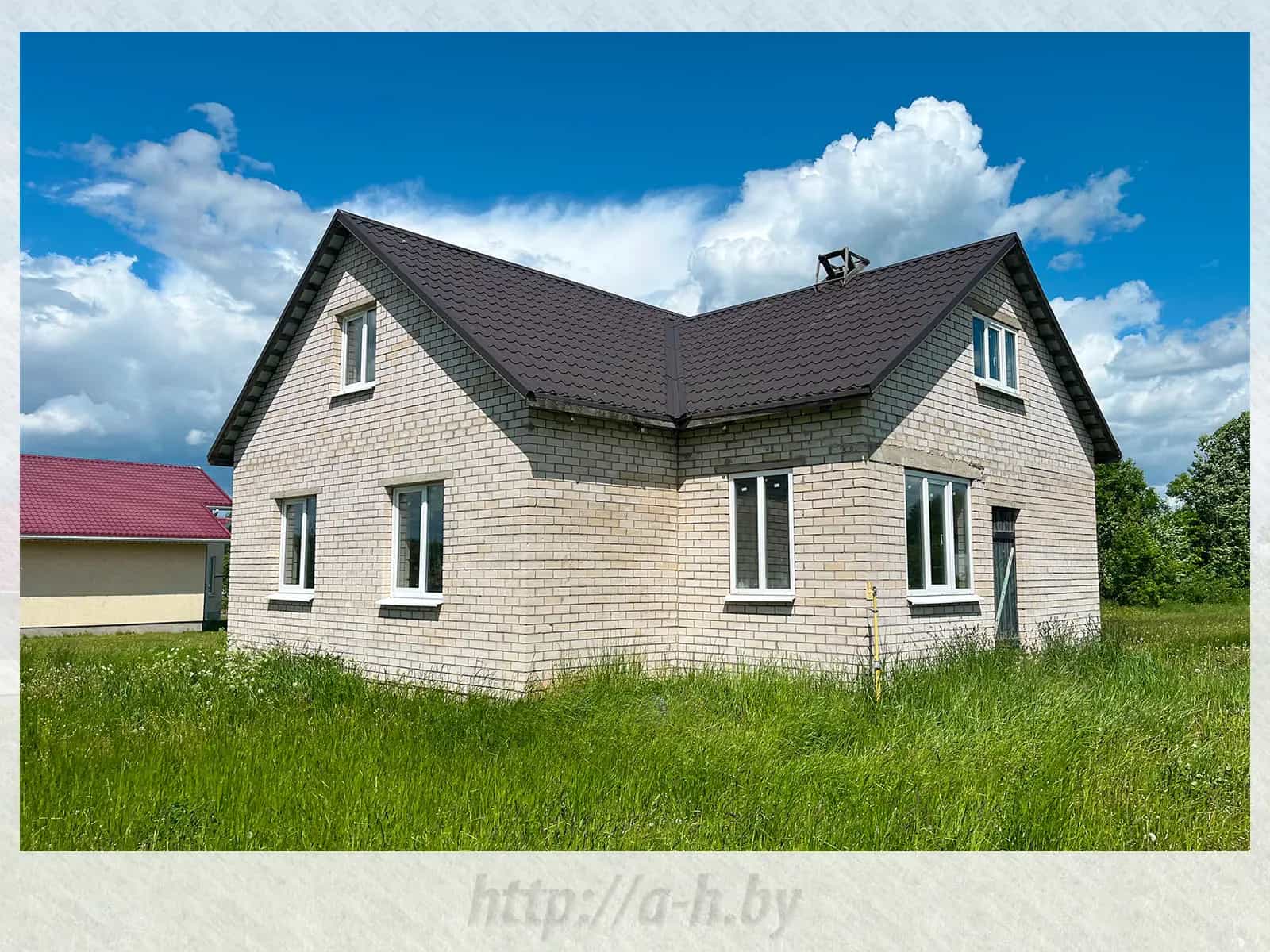 Беларусь, Минский район, Горанский сельсовет, агрогородок Новоселье, Рублёвская улица, 4