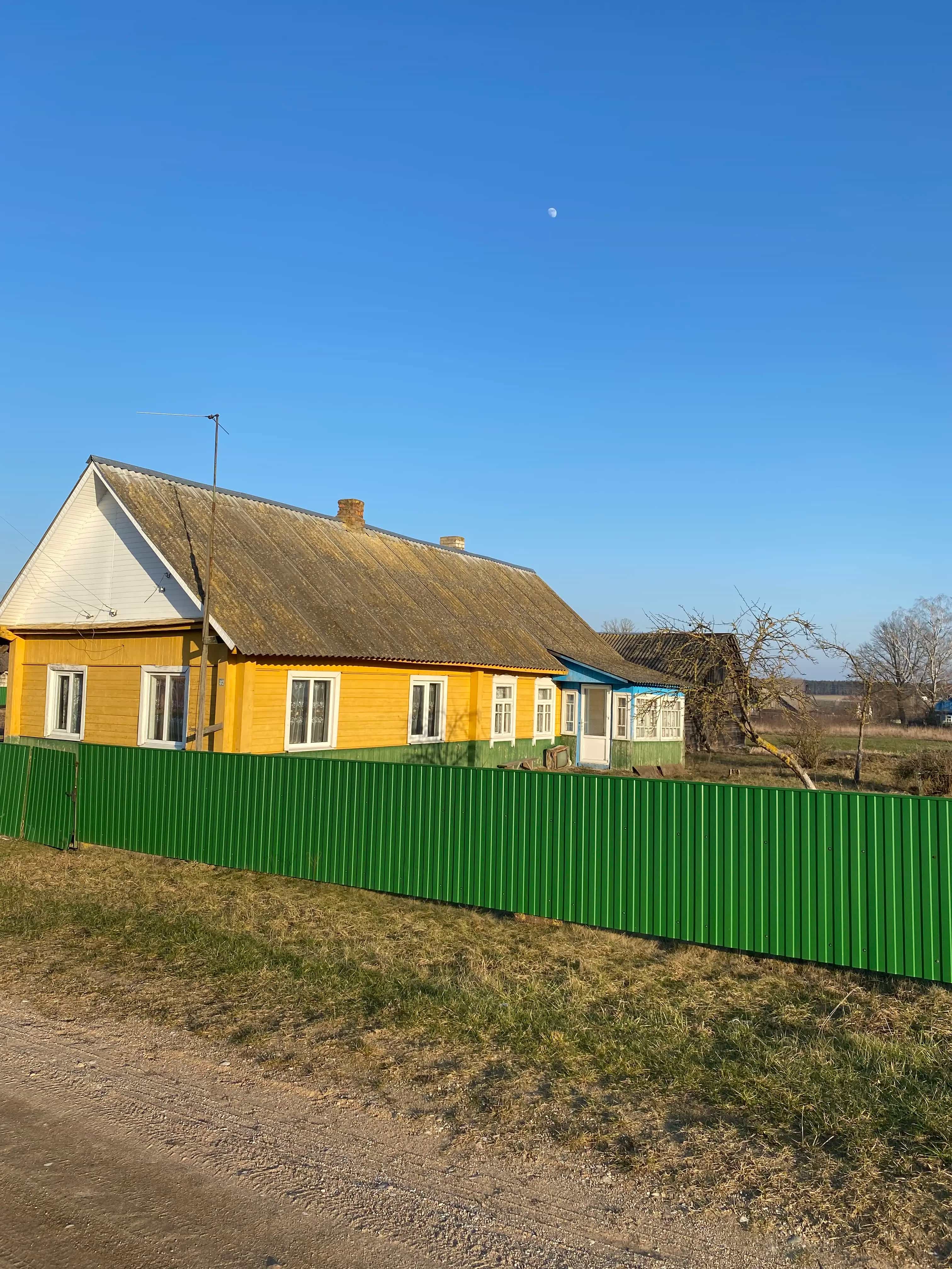 Беларусь, Минская область, Узденский сельсовет, агрогородок Зеньковичи, Молодёжная улица, 32, фото 2