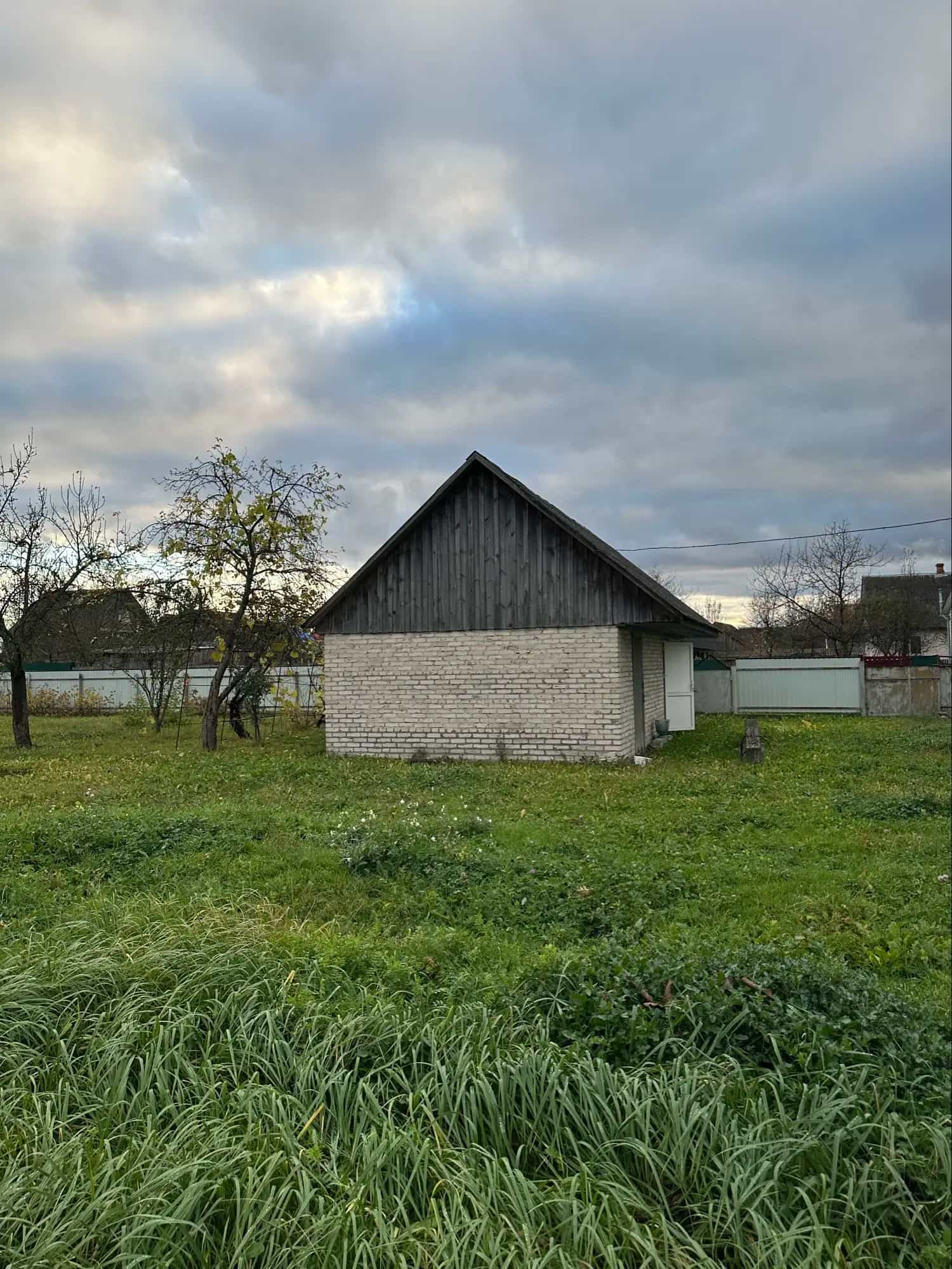 Беларусь, Гомельская область, Петриков, Осенняя улица, 15, фото 3