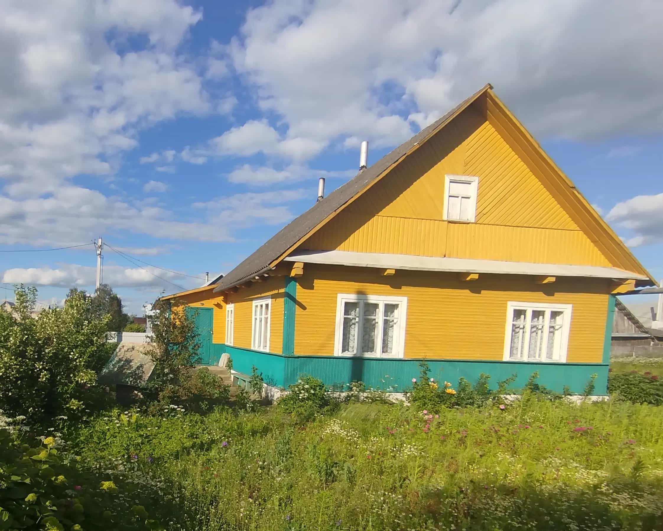 Беларусь, Гродненская область, Вороновский район, городской посёлок Радунь, улица Ф.П. Лозового, 8, фото 2